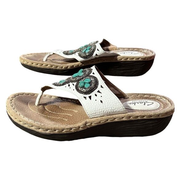 Clarks Artisan Leather Thong Sandals Turquoise Beaded Accent Sz 7 - Picture 4 of 10